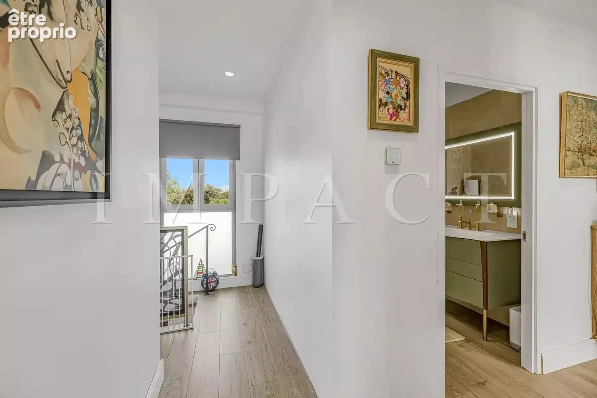 Cannes Broussailles,  Maison entièrement rénovée avec 4 chambres - photo 10