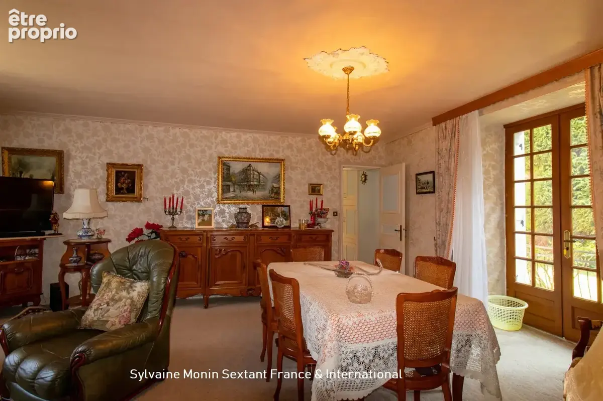 Maison en pierre au coeur d'un bourg paisible du Périgord noir - photo 6