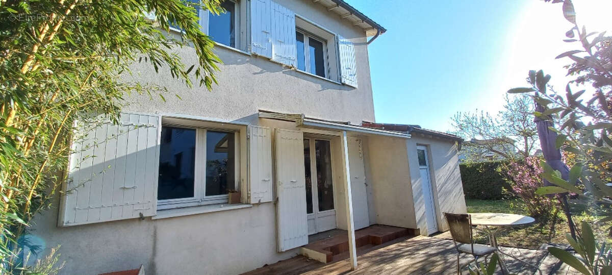 Cugnaux Maison T4 avec garage et jardin en centre-ville - photo 11