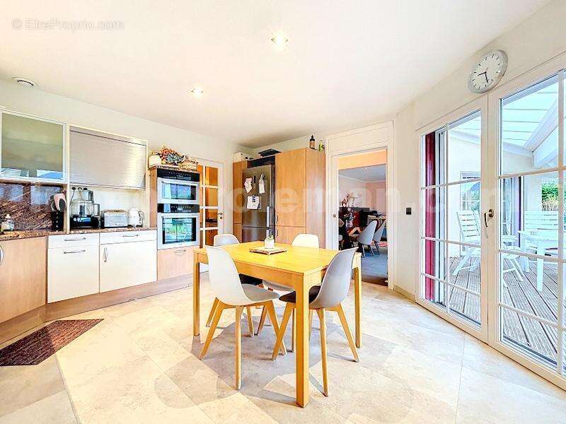 chakra_00015 - Maison à AMBILLY