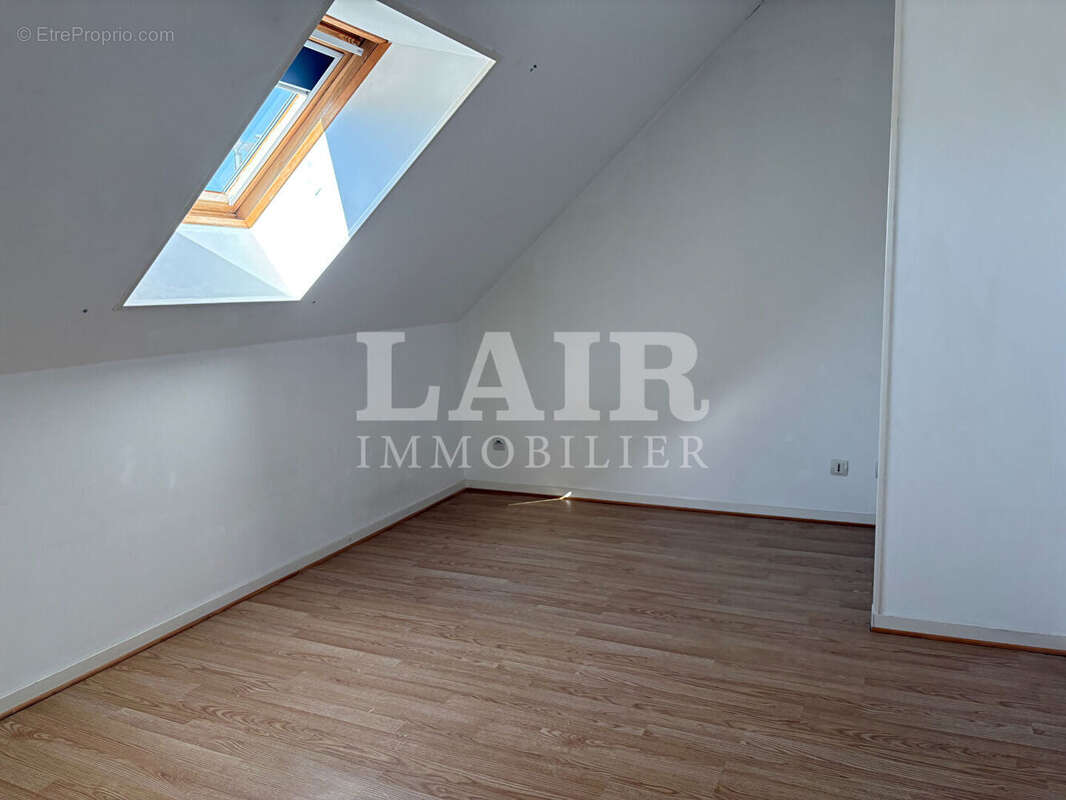 Maison en pierres avec garage à Damigny - Réf. 15522 - photo 8