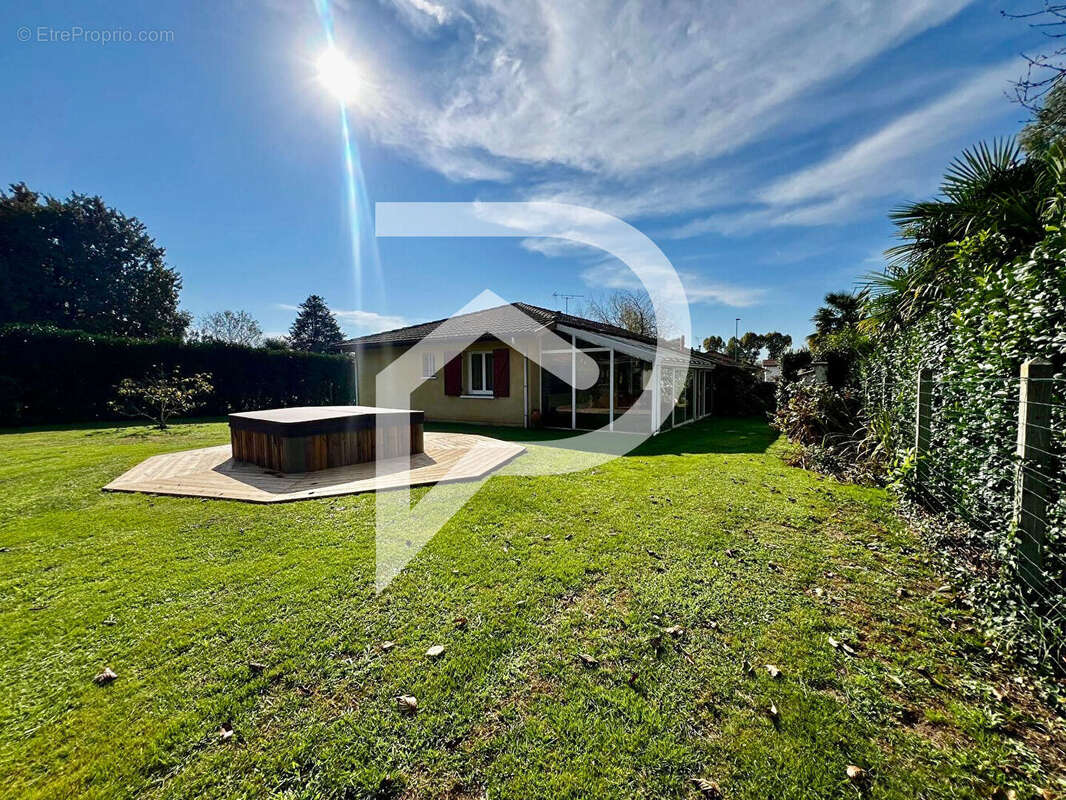 Maison à PEYREHORADE