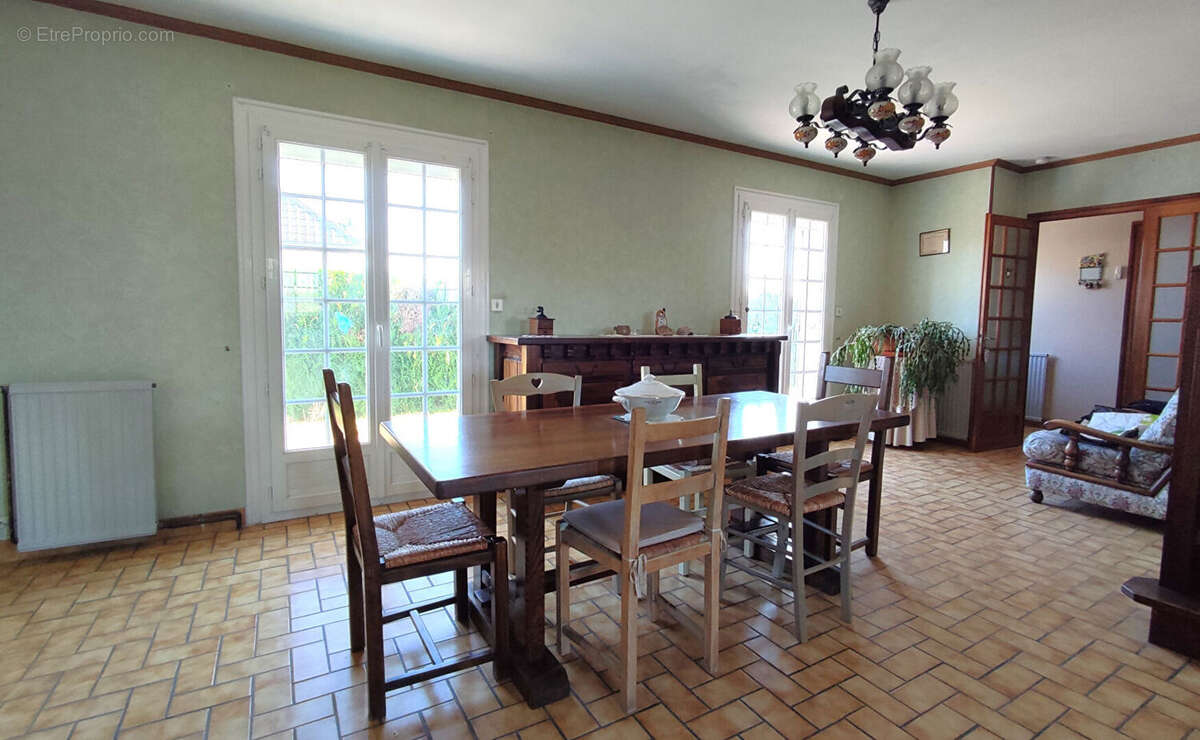 Maison à VILLEMANDEUR