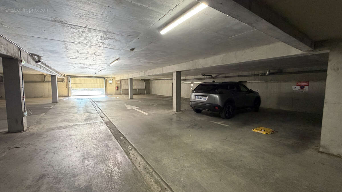 Appartement à GREOUX-LES-BAINS