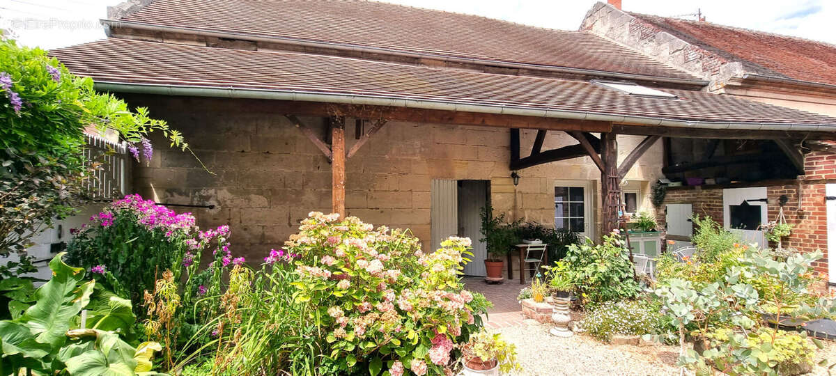 Ensemble immobilier - photo 13
