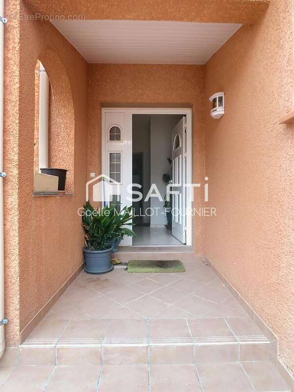 Photo 2 - Maison à SAINT-LAURENT-DE-CERDANS