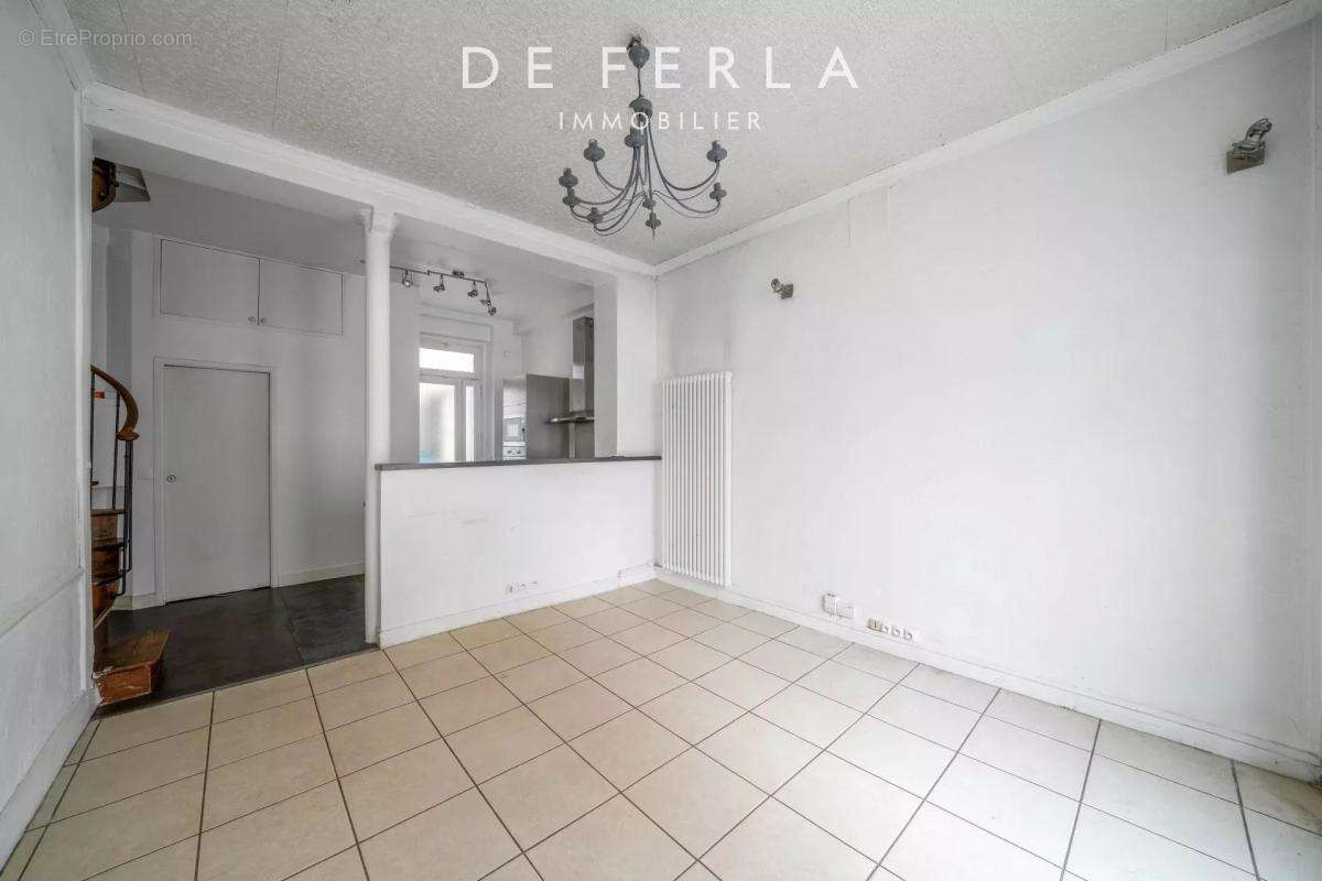 Appartement à PARIS-15E