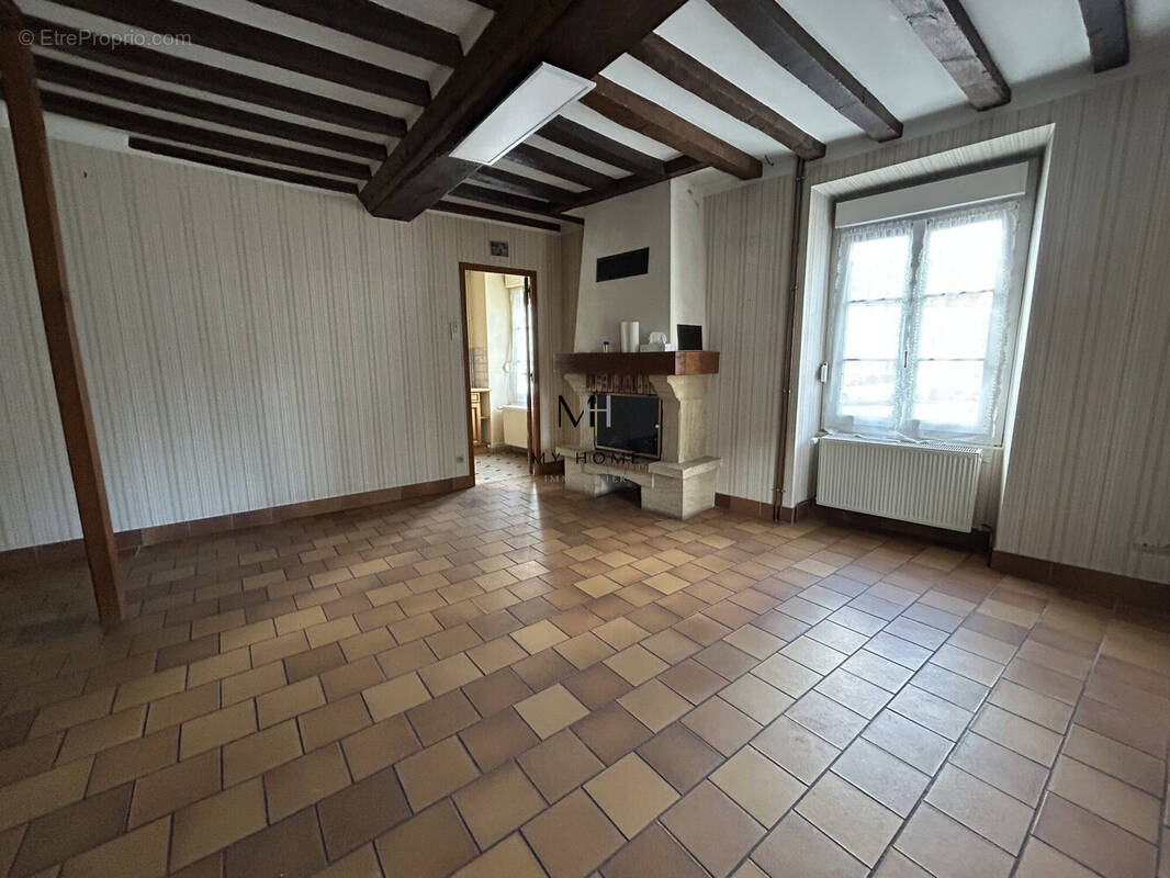Maison à SOUGE-LE-GANELON