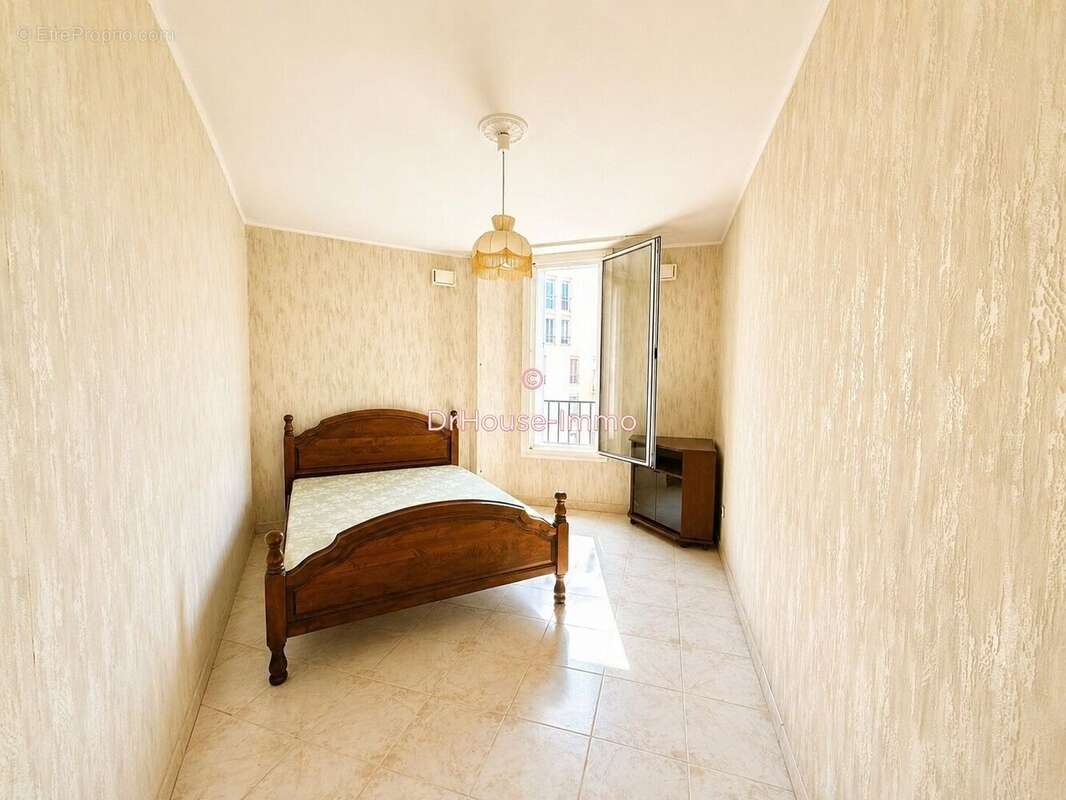 Appartement 91 m² à Carros  - photo 17