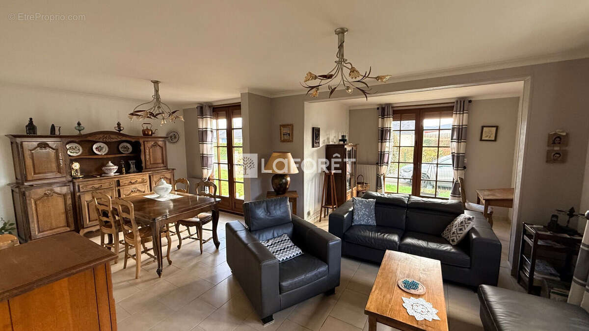 Maison à SAINT-JACQUES-SUR-DARNETAL