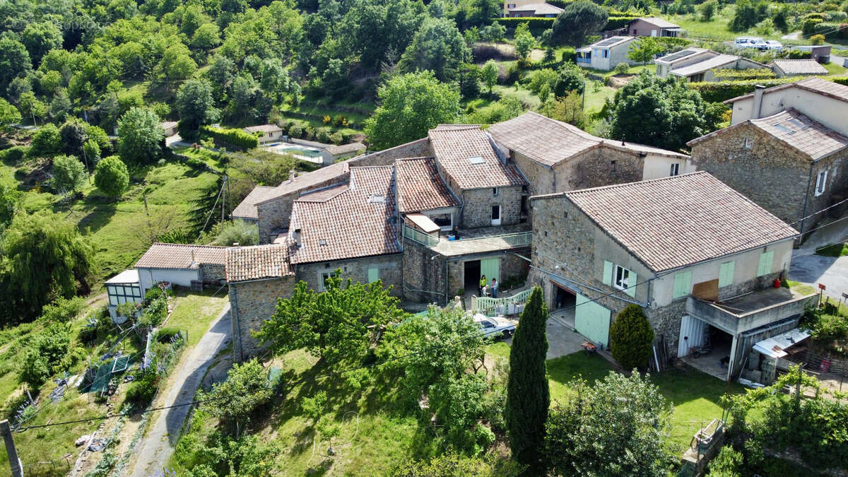 Maison à CHAZEAUX