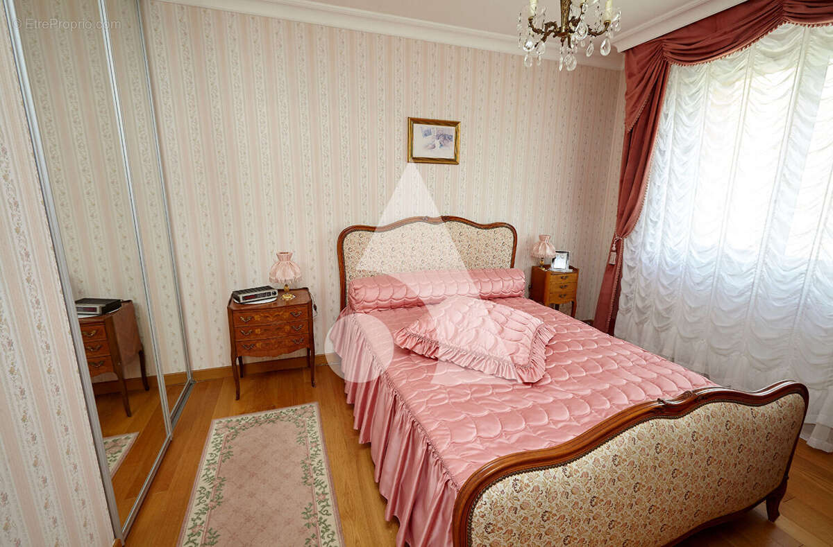 Maison à VILLEFRANCHE-SUR-SAONE