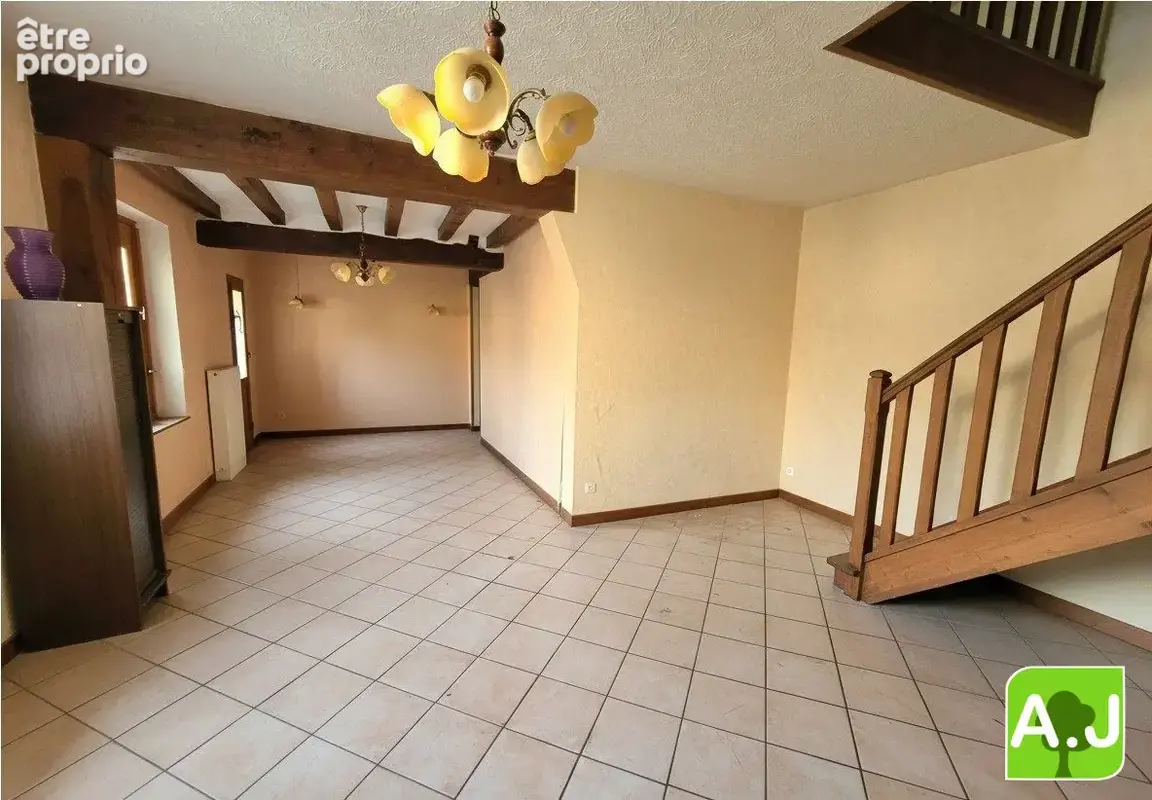 Maison 5 pièces 106 m² à vendre à Ezy-Sur-Eure (27530) - photo 4