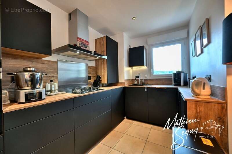 Appartement à THURINS