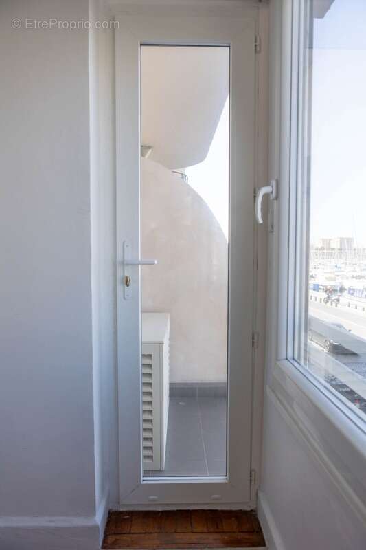 Appartement à MARSEILLE-7E