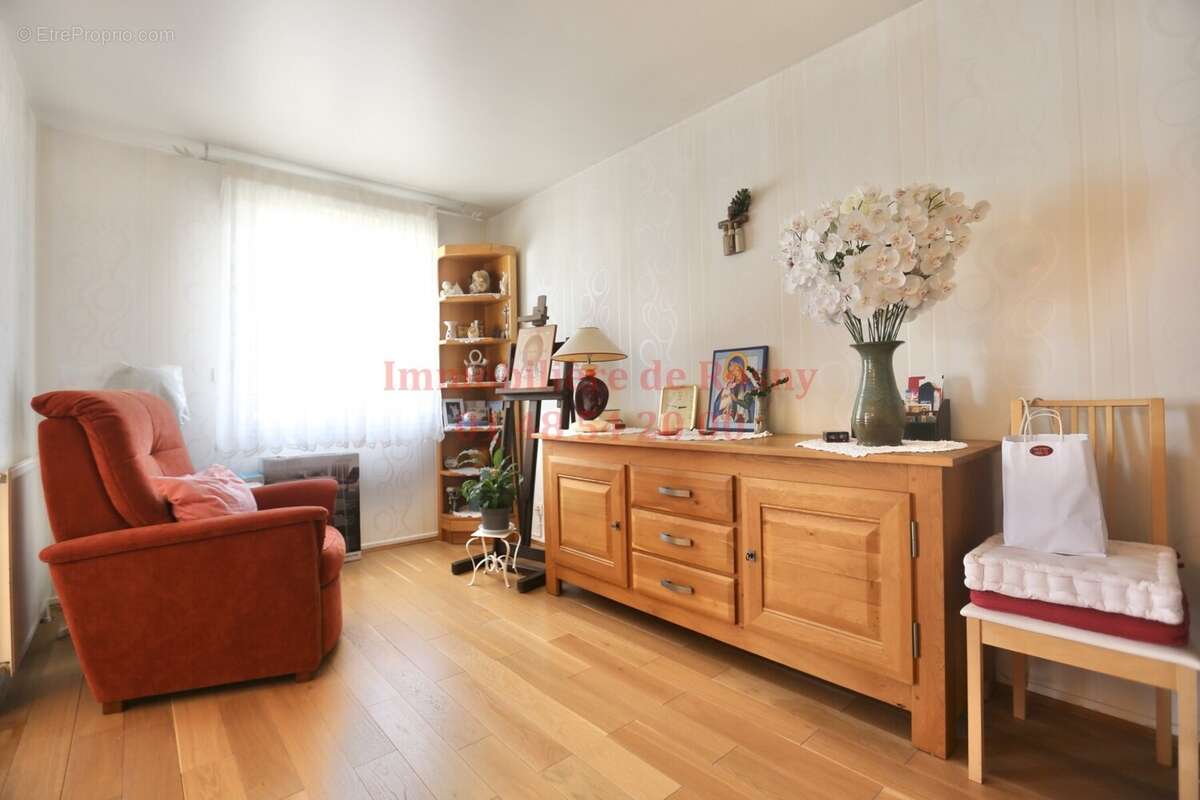 IMG_8529 - Appartement à NEUILLY-SUR-MARNE