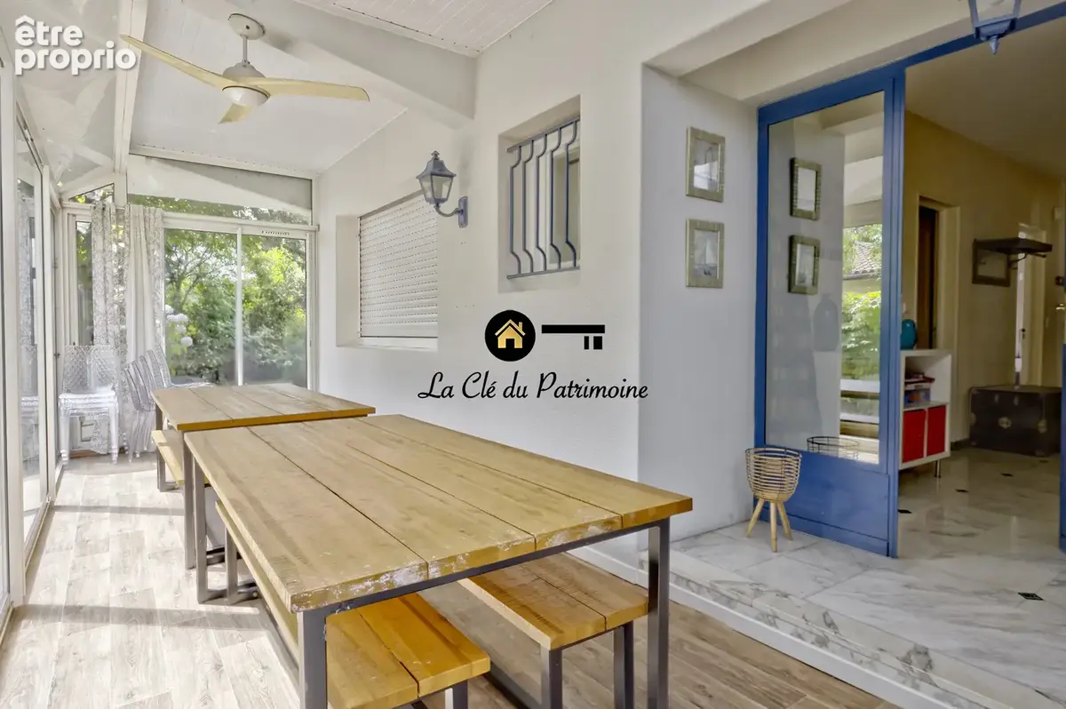 Villa de 308 m2 sur terrain de 1000 m2 avec terrasse- jardin et dependance - ares - photo 15