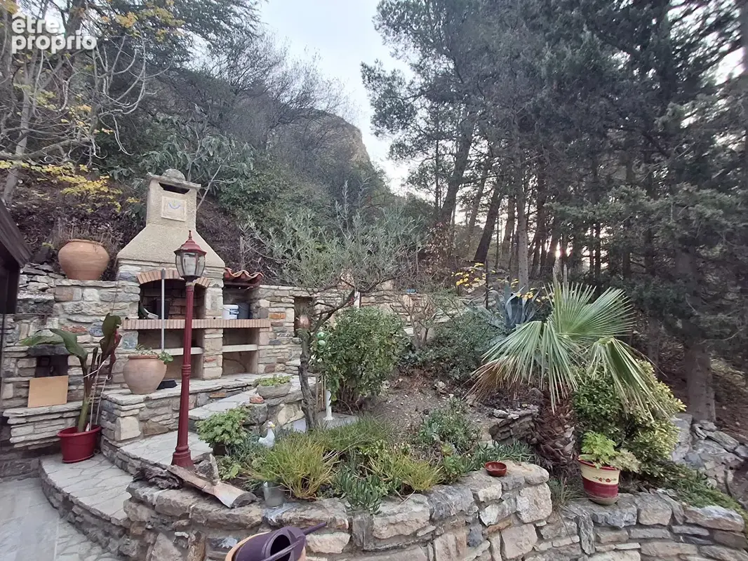 Villeneuve les corbieres, maison 4 pièces jardin dépendances - photo 2