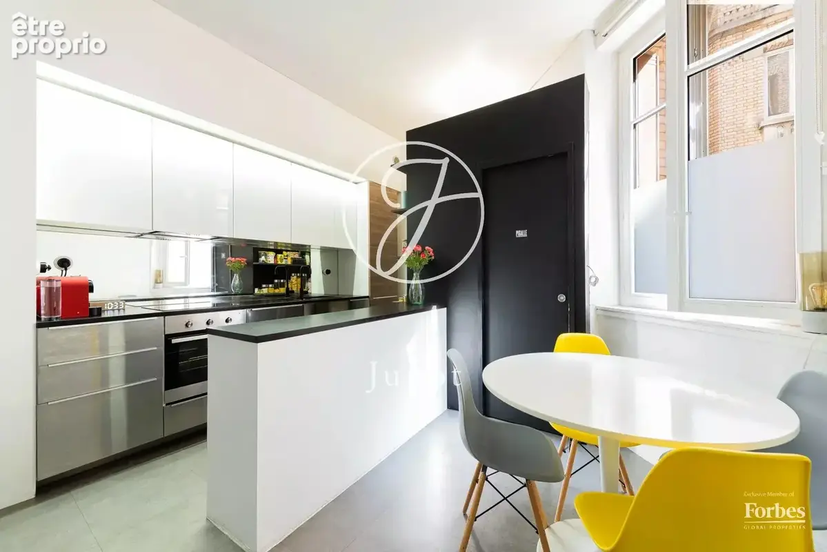 Paris 9e - BLANCHE / RUE DE DOUAI - Loft - 2 pièces - 44,74m² Carrez - 50,91m² au sol - 1 chambre - photo 5