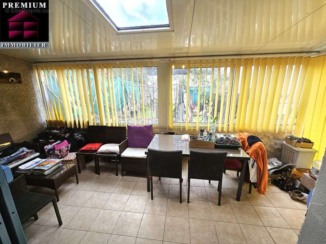 Maison à SAINT-ESTEVE