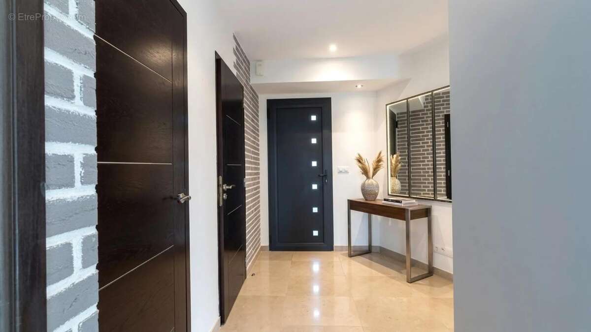 Maison à SAINT-LYPHARD