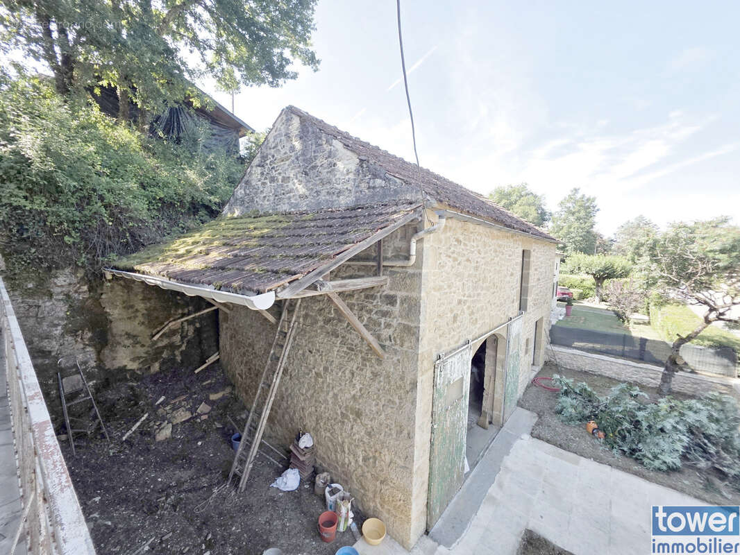 Maison à FRAYSSINET-LE-GELAT