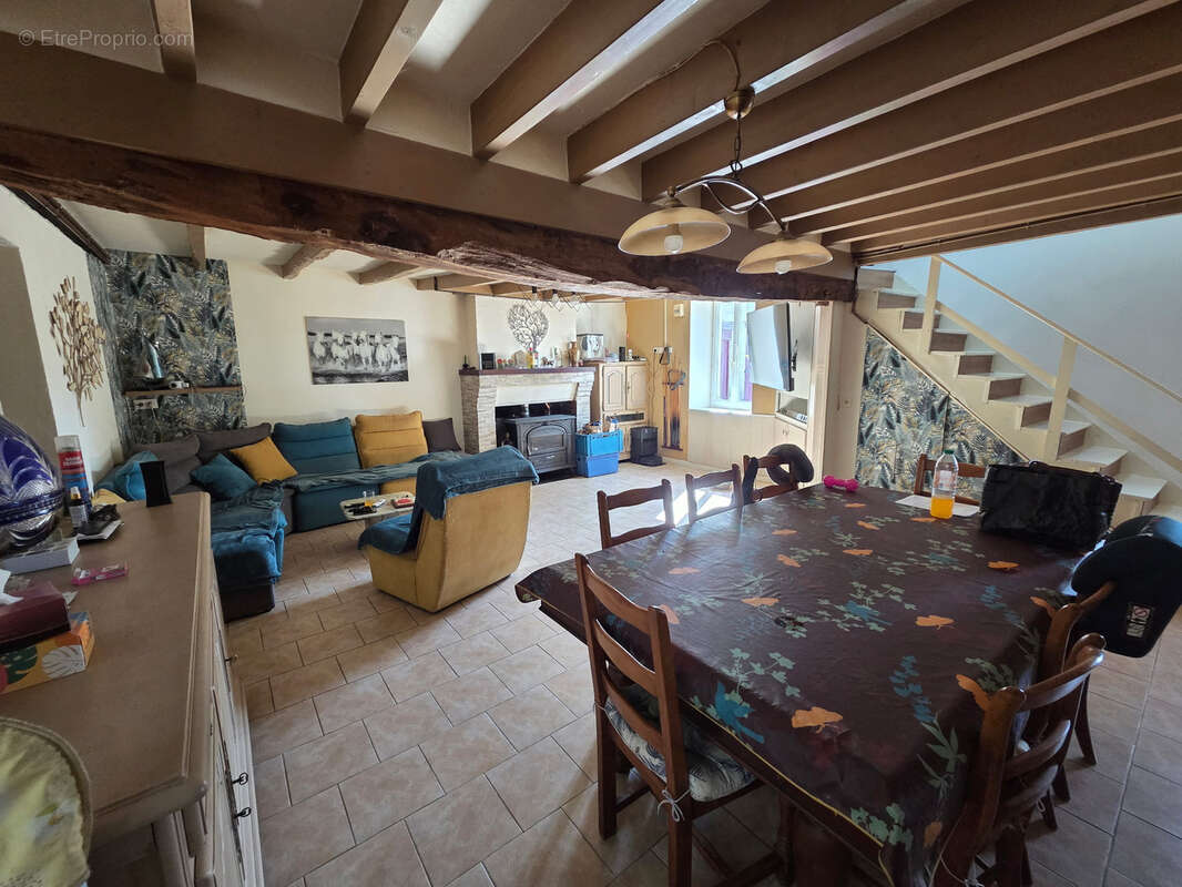 Maison de campagne - 130 m2 - 7 pièces - photo 2