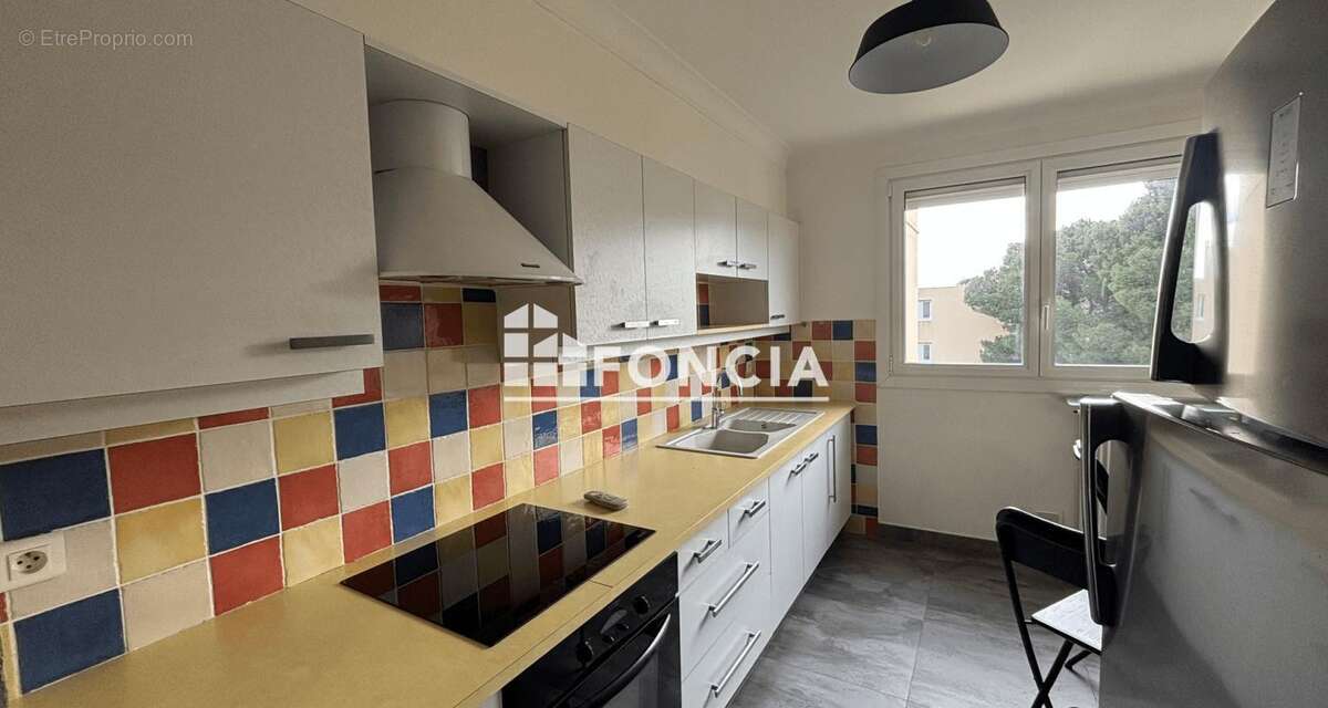 Appartement à VILLENEUVE-LES-AVIGNON