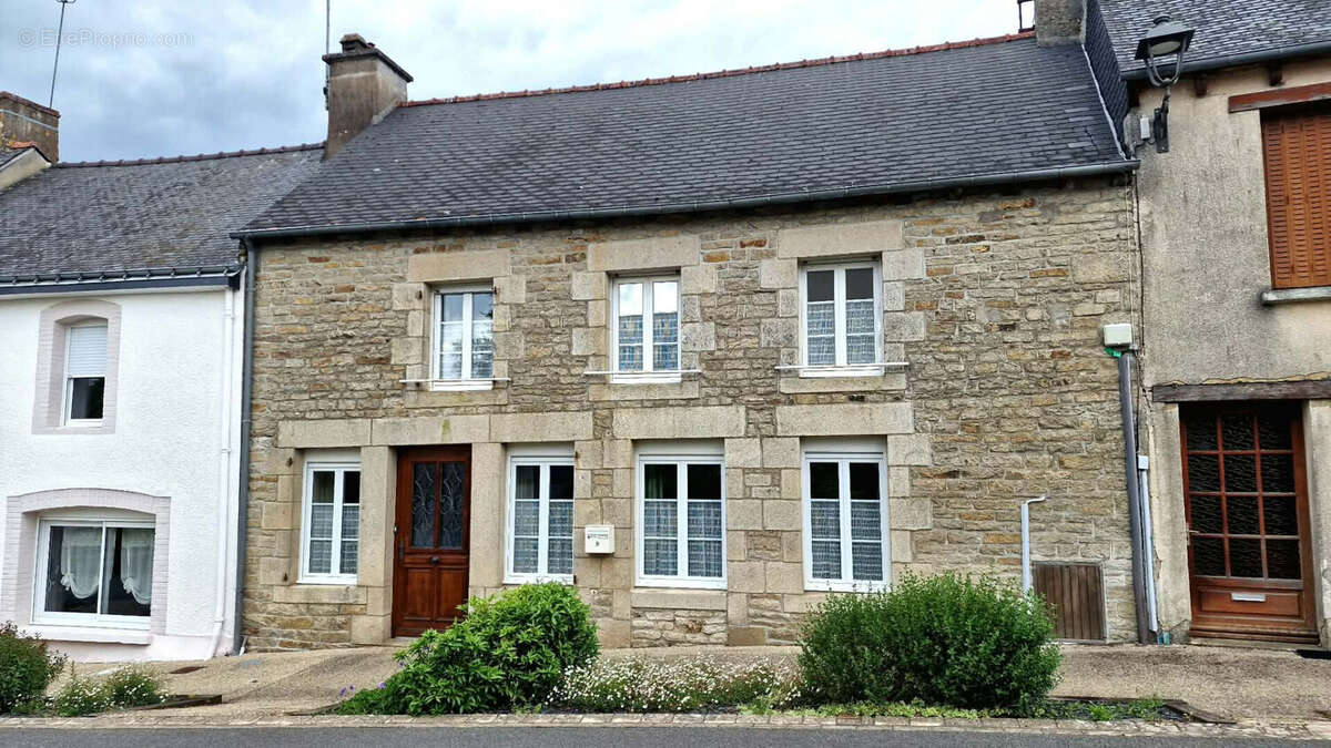 Maison à LA TRINITE-PORHOET