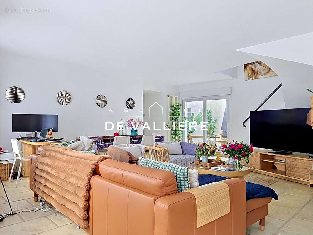 Appartement à NANTERRE
