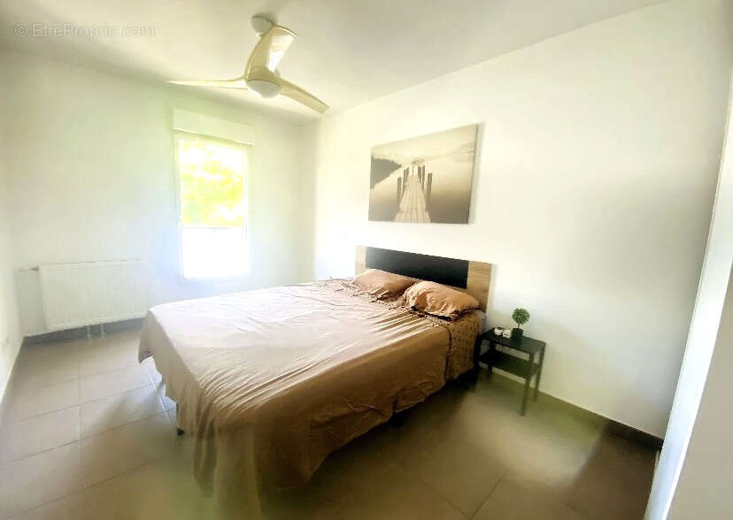 Montpellier Port Marianne , bel appartement type 3 de 71 m2 , terrasse , garage - photo 6