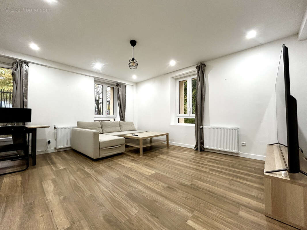 Maison à QUINCY-VOISINS