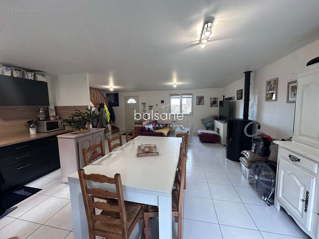 Maison à VOISCREVILLE