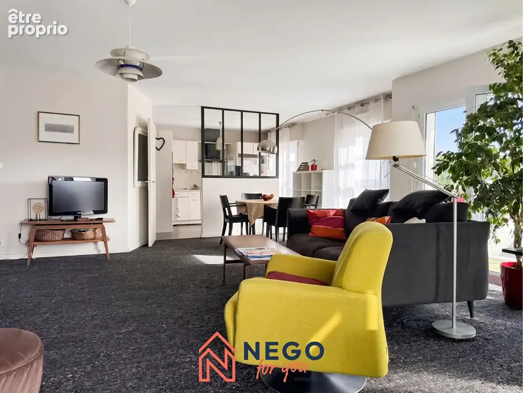 Appartement T3/T4 lumineux avec 2 loggias - Quartier La Madeleine ? Angers - photo 3