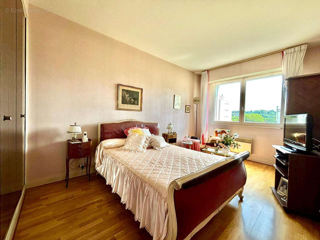 Appartement à SAINT-MAUR-DES-FOSSES