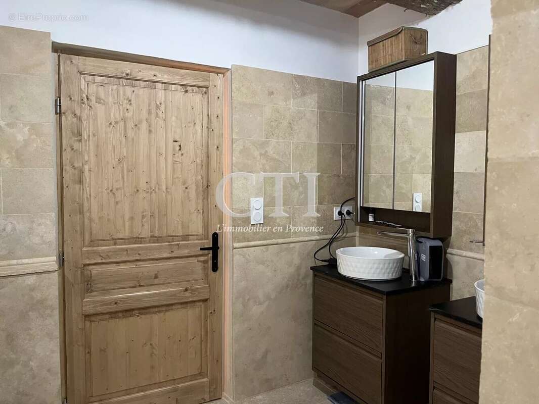 Maison à VAISON-LA-ROMAINE