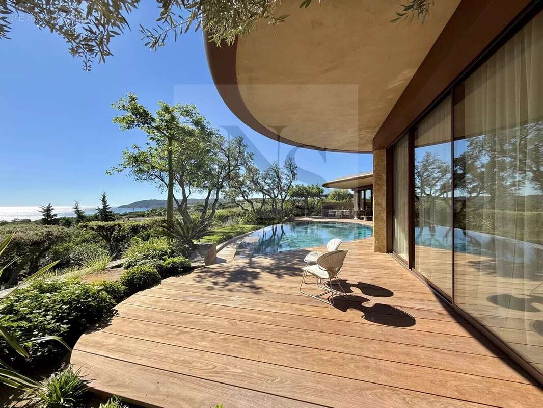 Maison à RAMATUELLE