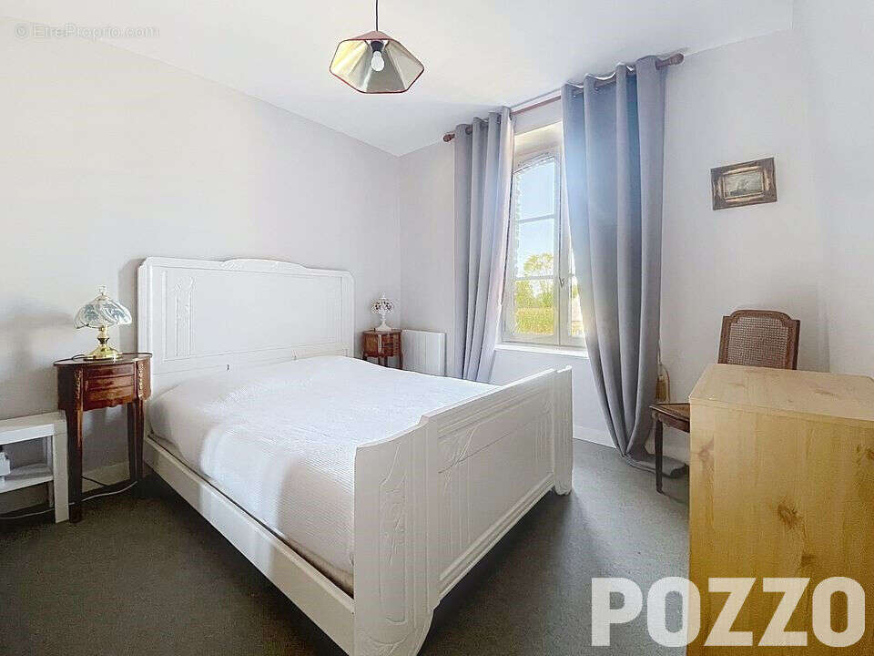 Grande maison en pierres située à Saint Pierre De Semilly - photo 11