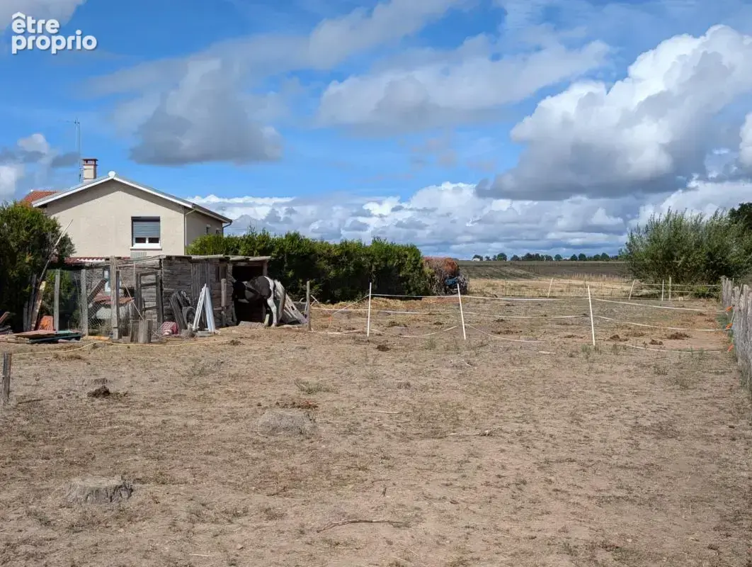 Saint-Léger-sur-Roanne — Maison de plain-pied 99m², 4 chambres et terrain de 2 224 m² - photo 8
