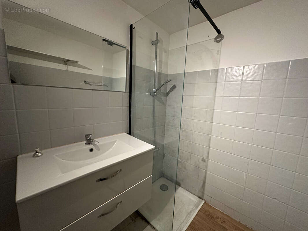 Appartement à SAINT-MAXIMIN-LA-SAINTE-BAUME