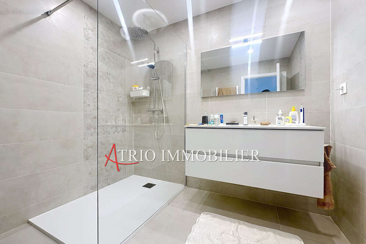 Appartement à CAGNES-SUR-MER