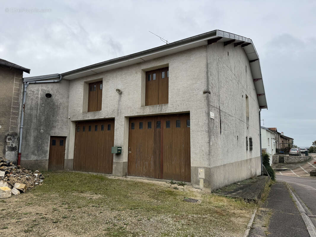 Maison à DOMMARTIN-SUR-VRAINE