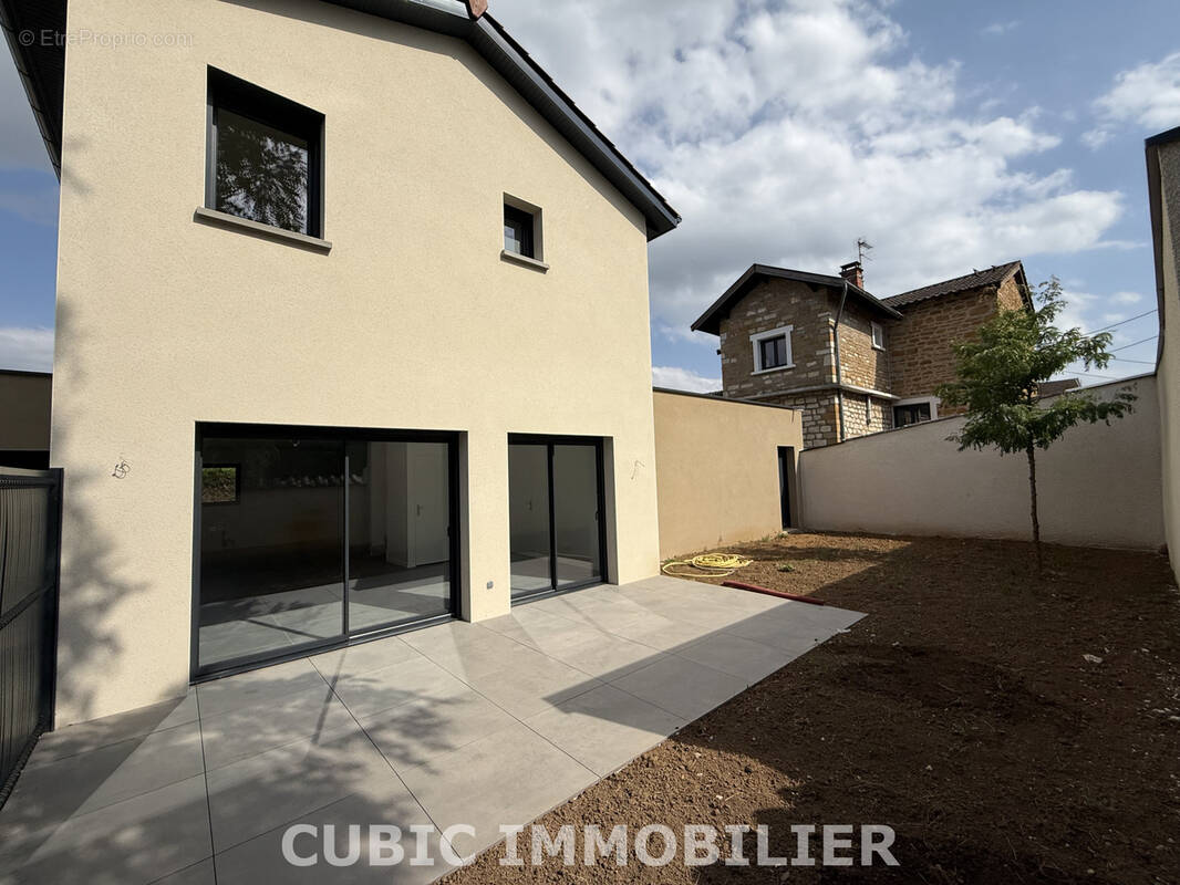 Maison à VILLEFRANCHE-SUR-SAONE