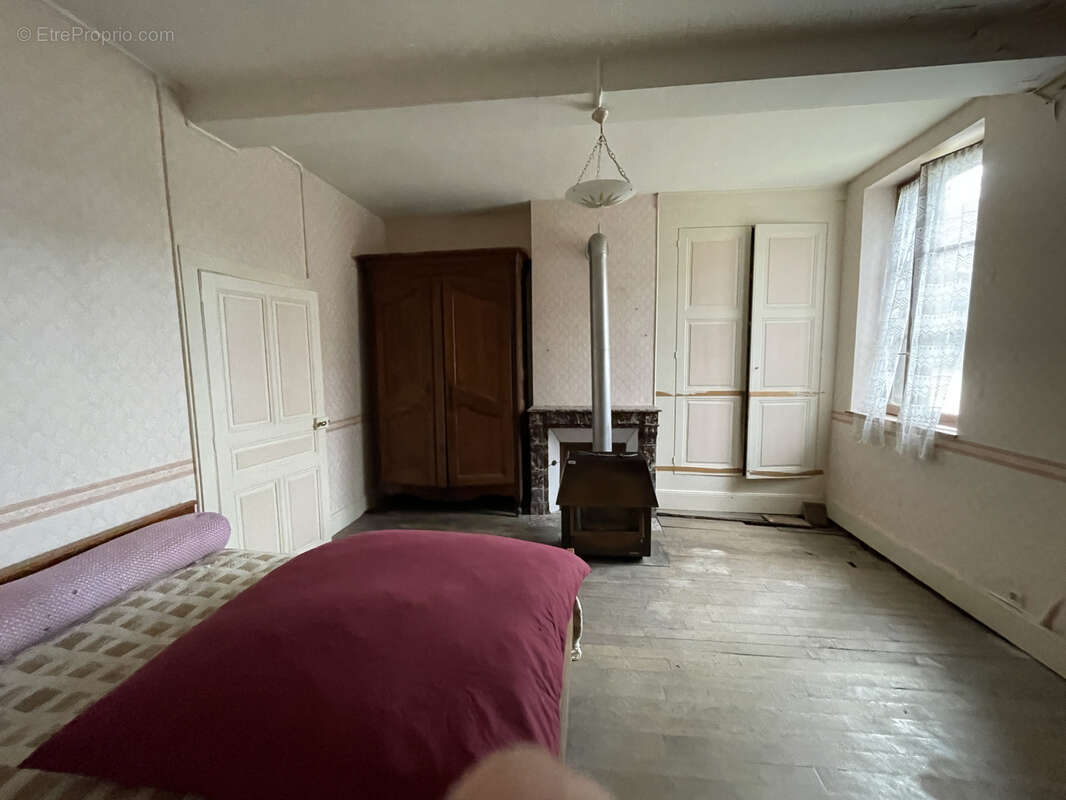 Maison à CRESANTIGNES