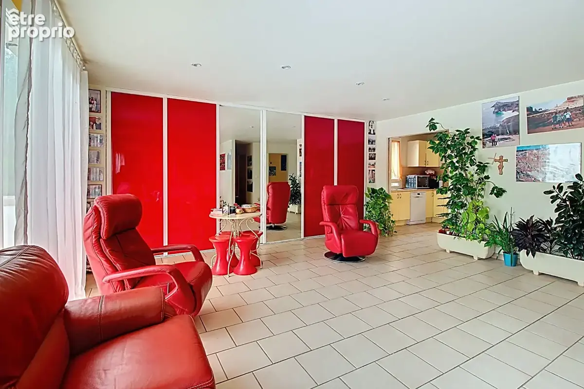 A VENDRE EN EXCLUSIVITE ! À  VIDAUBAN Maison de plain-pied 5 pièces 113 m2  sur un terrain de 2500m2 - photo 5