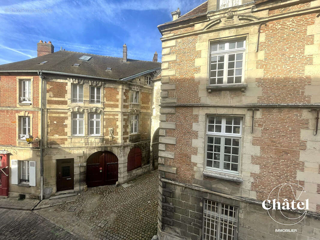 Appartement  SENLIS centre ville 72 m2 - photo 6