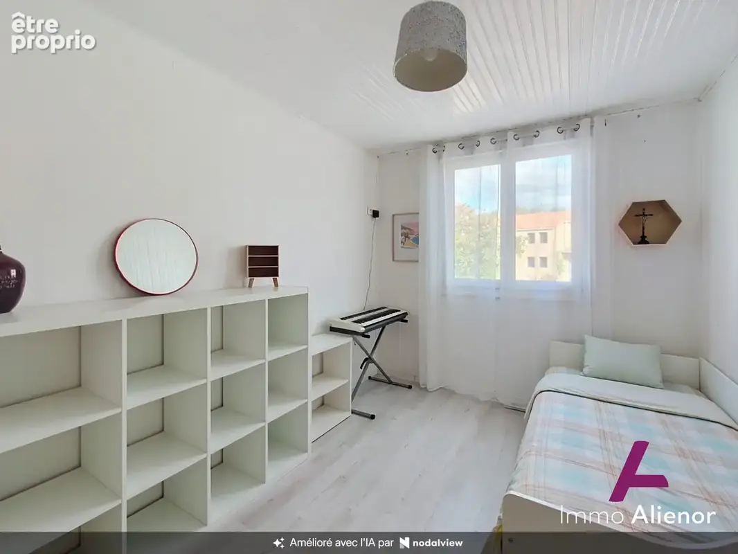1 CHAMBRE AVEC PLACARD