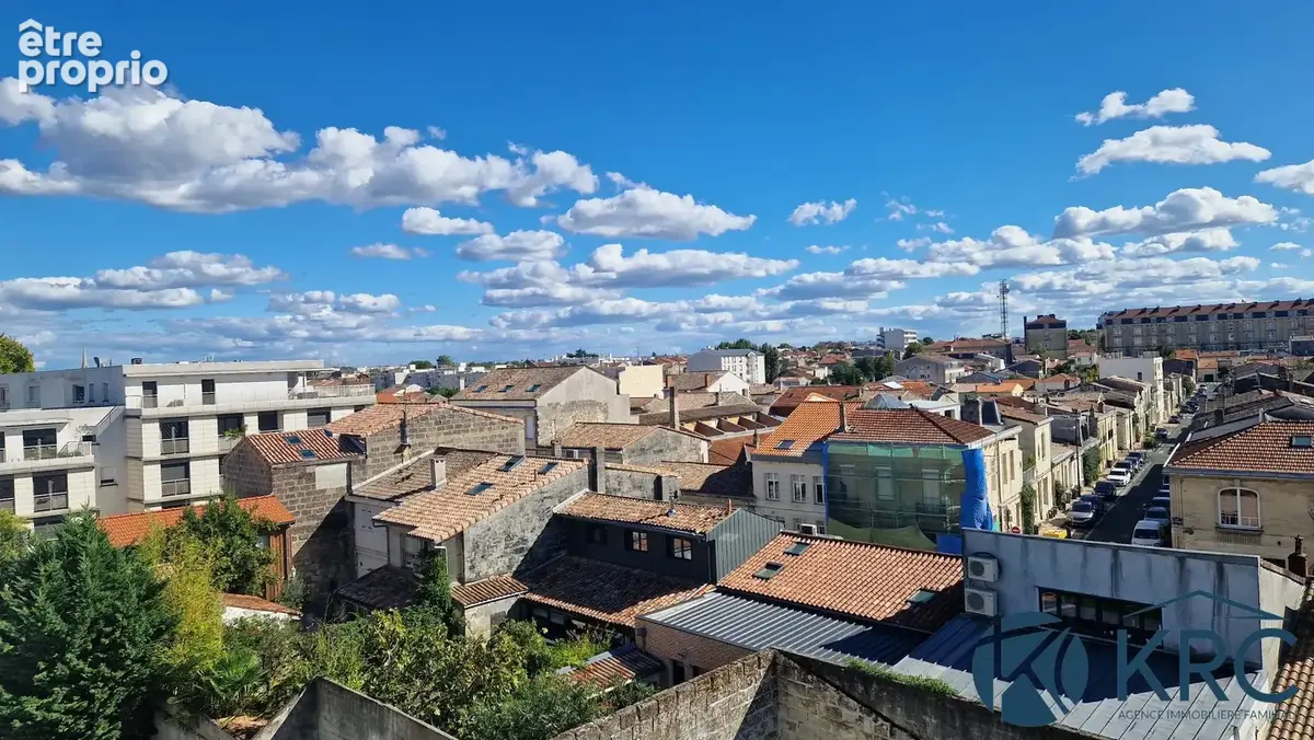 Appartement 4 pièces 71 m² à vendre à Bordeaux (33000) - photo 2