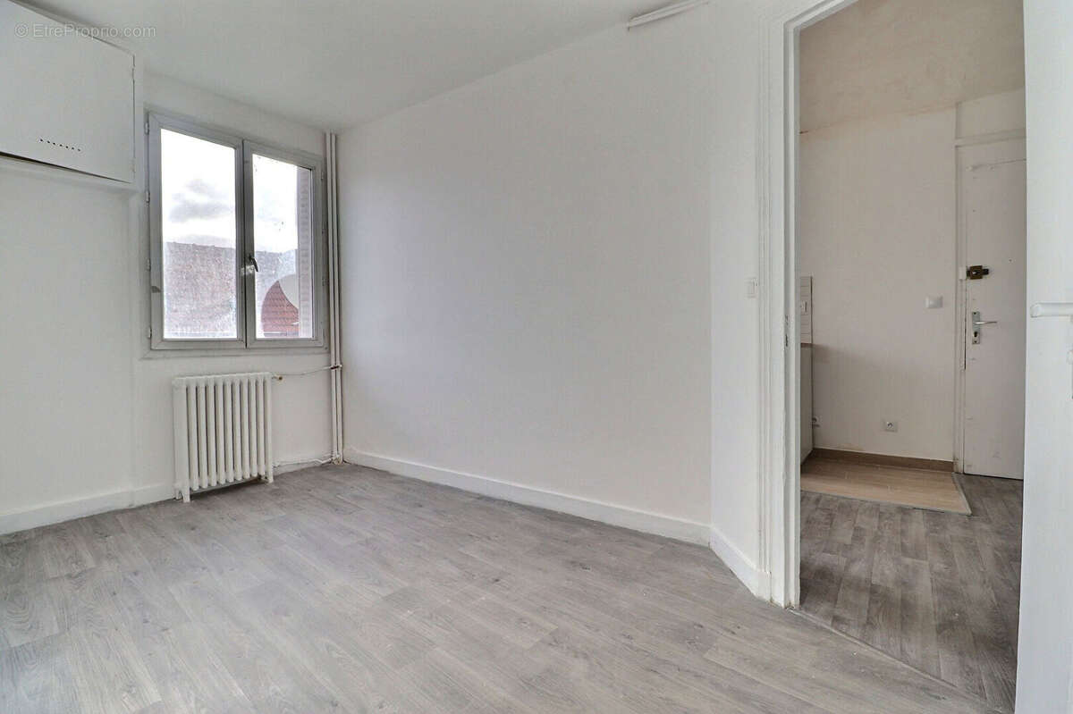 Appartement à AUBERVILLIERS