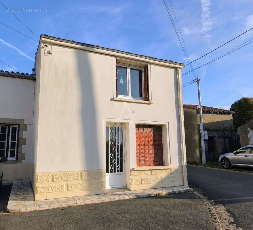 Maison à TILLIERES